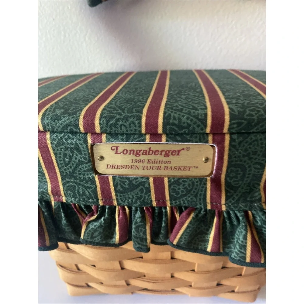 Longaberger Dresden & Company Tour Basket W/ Handle, Padded top & Handle 1996